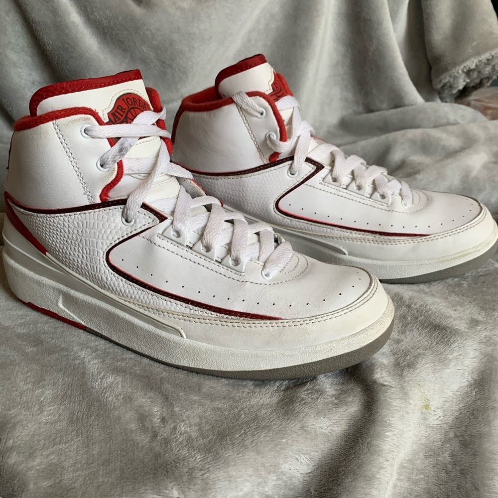 Jordan Retro 2